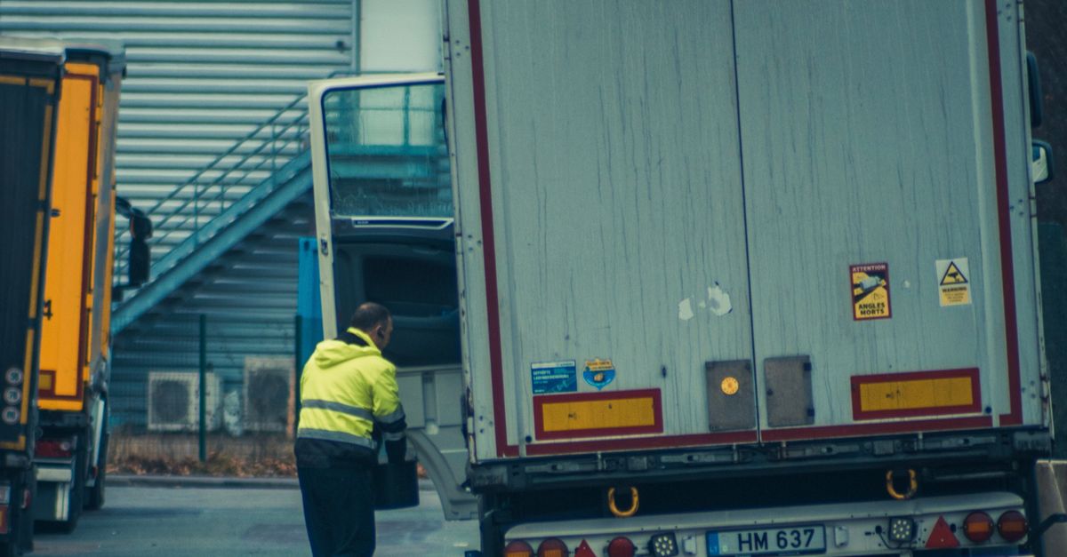Leg Circulation for Truck Drivers: Causes & Recovery