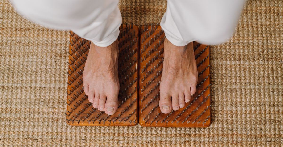 Foot Massager with Heat: Benefits, Risks, and What to Look For