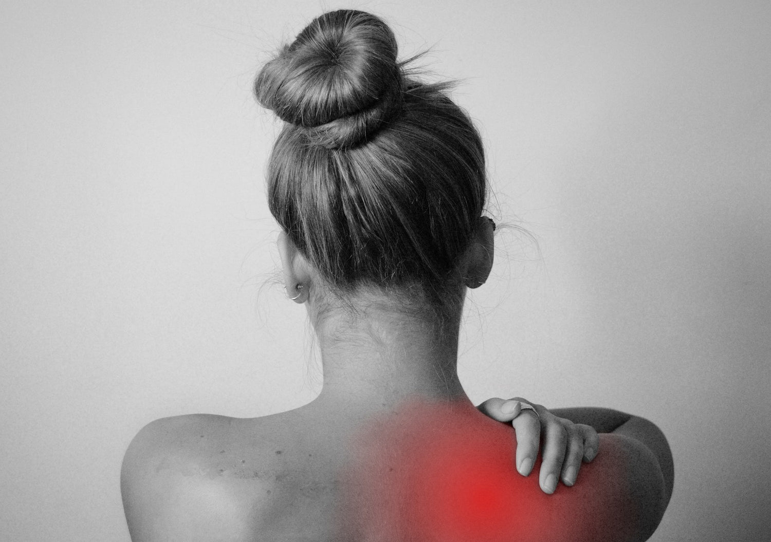 4 Easy and Effective Home Remedies for Shoulder Pain