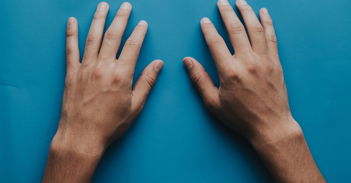 De Quervain's Tenosynovitis: Causes, Tests & Forearm Massage
