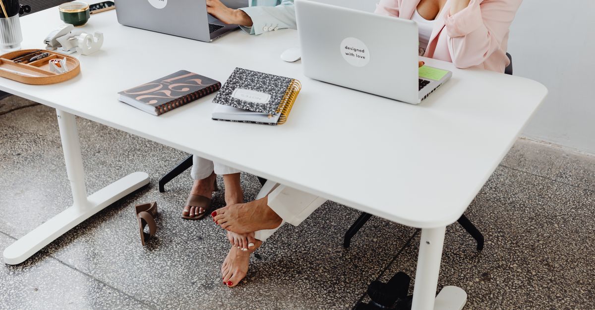 Desk Worker Leg Circulation: A Complete Daily Guide
